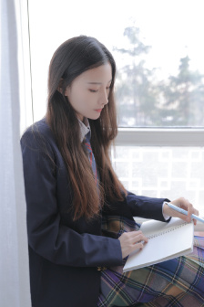 YW.龙物